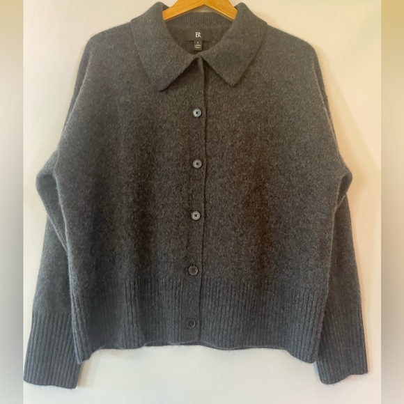 Banana Republic Sweaters - Banana Republic Astrid 100 percent boiled cashmere collared cardigan sweater